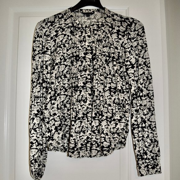 3 for 30~Lucky Brand pintucked and pleated black and cream S - Picture 4 of 8